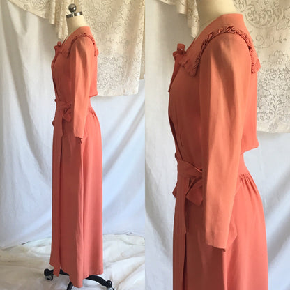 Vintage 1940's Dressing Gown | Coral Pinkish Orange Crepe with Pleated Ruffle Yoke | Ruched Waist Robe | Raymond of New York | Size S - Daggers & Dames