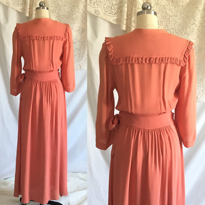 Vintage 1940's Dressing Gown | Coral Pinkish Orange Crepe with Pleated Ruffle Yoke | Ruched Waist Robe | Raymond of New York | Size S - Daggers & Dames
