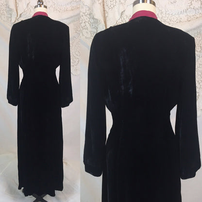 Vintage 1940's Dressing Gown Robe | Inky Black Silk Velvet with Fuchsia Silk | Size SM, MED, LG - Daggers & Dames