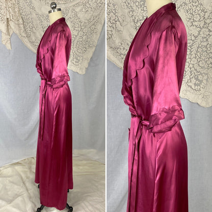 Vintage 1940's Dressing Gown Robe | Merlot Red Rayon Satin with Scalloped Edging | Size S, M, L | Never Worn - Daggers & Dames