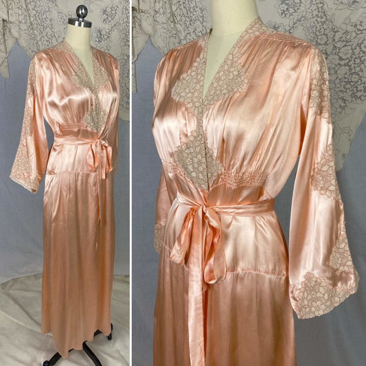 Vintage 1940's Dressing Gown Robe | Rose Peach Rayon Satin with Ivory Alençon Lace | Size XS, S - Daggers & Dames