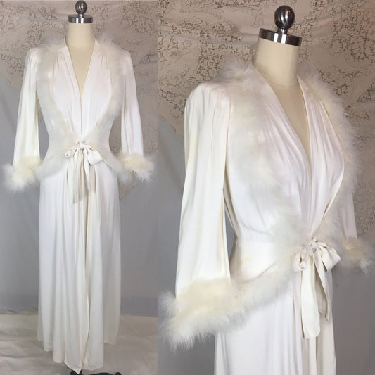Vintage 1940's Dressing Gown Robe | White Rayon Crepe with Marabou Feathers | Size XS, S - Daggers & Dames