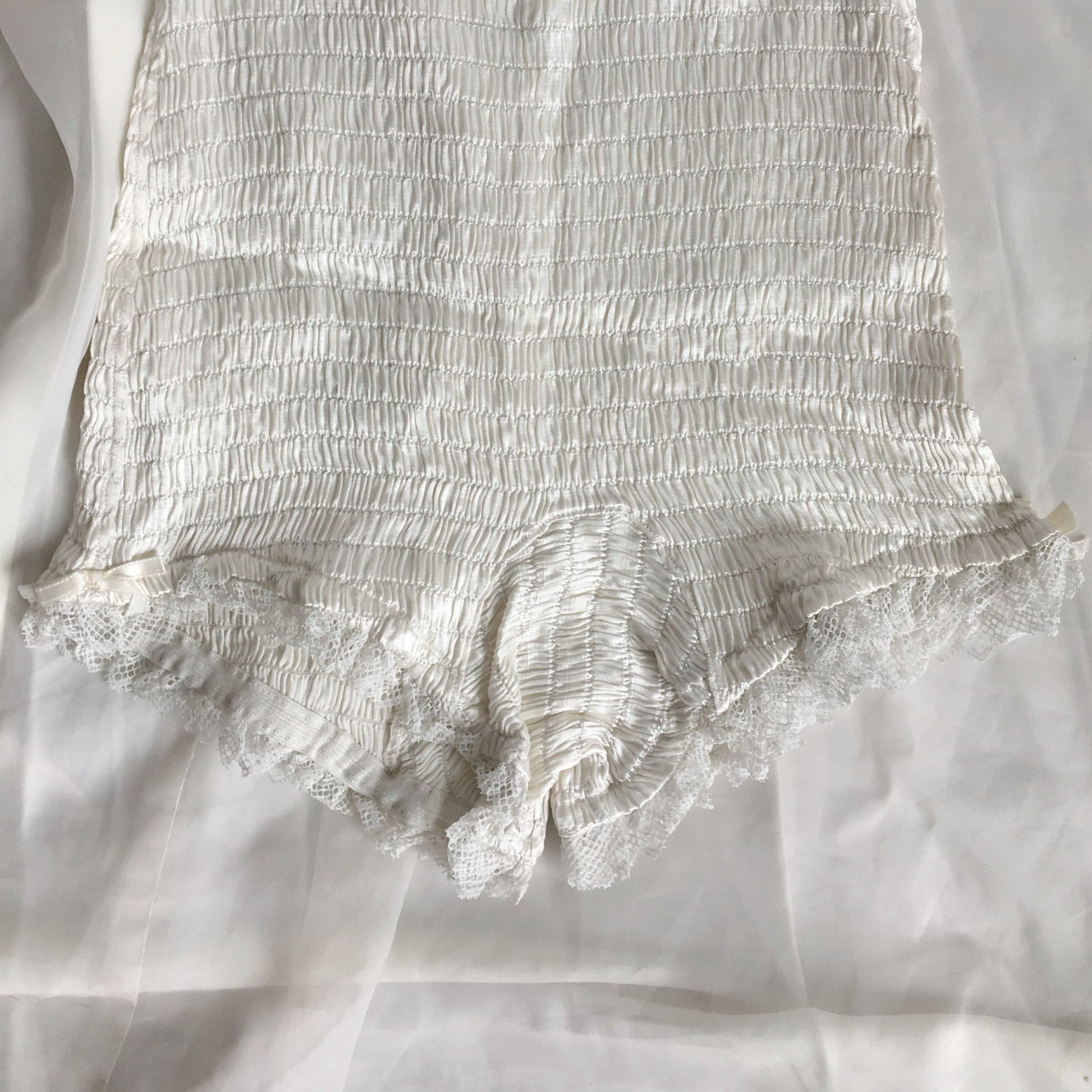 Vintage 1940's Girdle Panties | Ruched White Rayon Satin with Cotton Lace & Bows | Mabs Bitsies | Size XXS, XS - Daggers & Dames