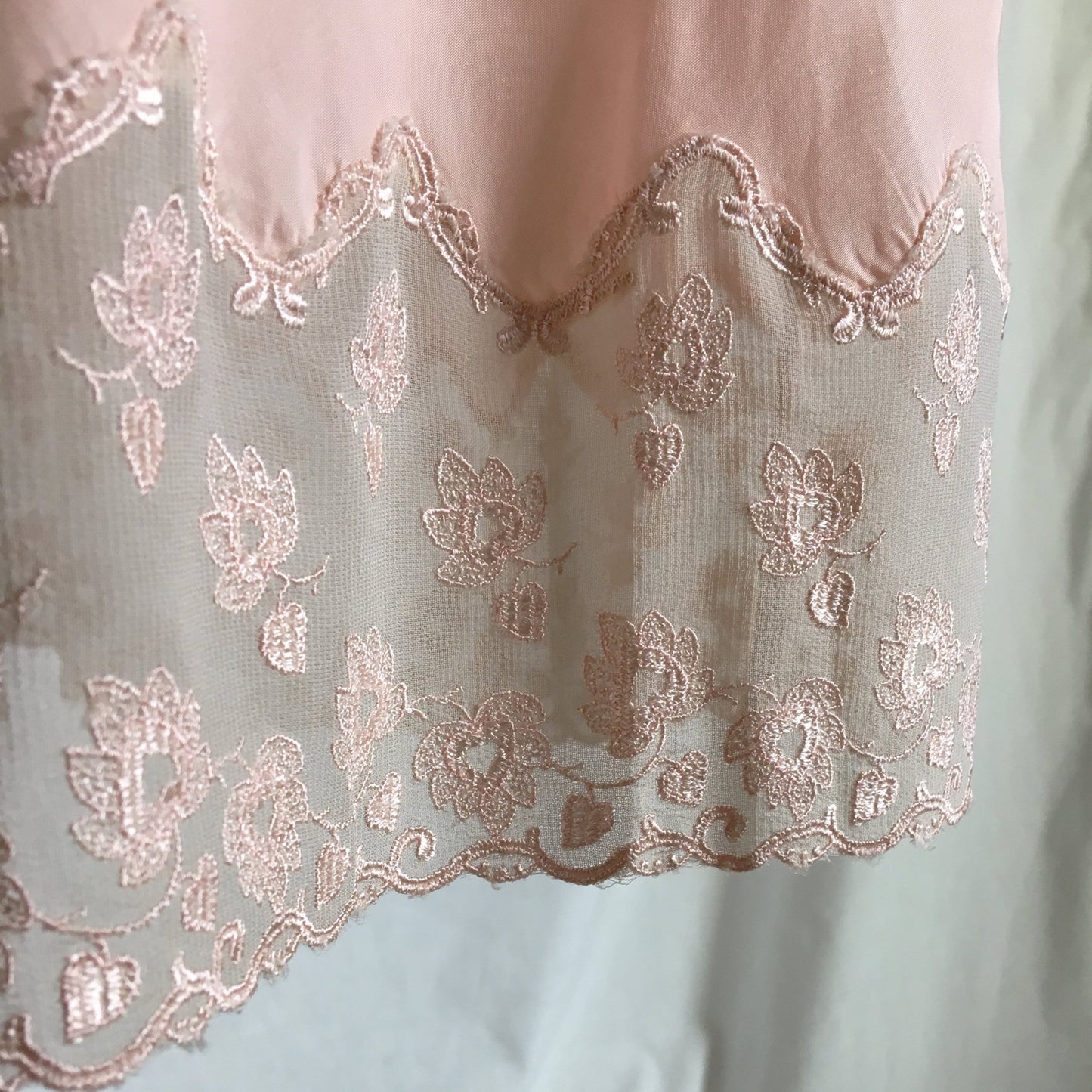 Vintage 1940's Half Slip | Pale Pink Rayon Satin with Embroidered Chiffon Hem | Fray Pruf | Size SM, M - Daggers & Dames