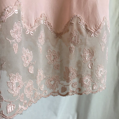 Vintage 1940's Half Slip | Pale Pink Rayon Satin with Embroidered Chiffon Hem | Fray Pruf | Size SM, M - Daggers & Dames