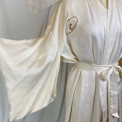 Vintage 1940's Japanese Kimono Robe | Hand Stitched Buttercream Rayon Satin Damask with Golden Dragon Embroidery | Size Free - Daggers & Dames