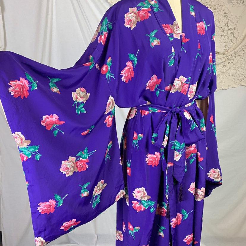 Vintage 1940's Japanese Kimono Robe | Plum Purple Silk with Pink Rose Print & Tassel Sash Tie | Size Free - Daggers & Dames