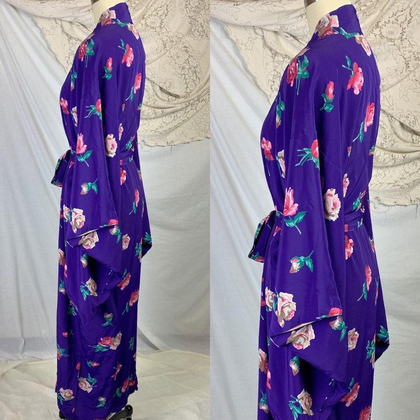 Vintage 1940's Japanese Kimono Robe | Plum Purple Silk with Pink Rose Print & Tassel Sash Tie | Size Free - Daggers & Dames