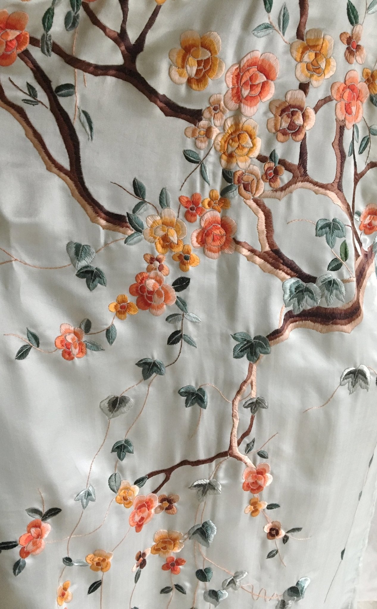 Vintage 1940's Kimono Robe | Icy Blue Silk with Cherry Blossom Embroidery | Free Size - Daggers & Dames