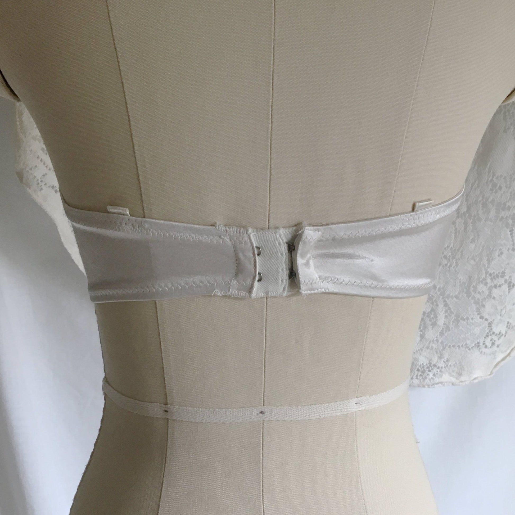 Vintage 1940's Monowire Bra | Sheer White Tulle Mesh with Ruffles & Satin | Lilly of France | Size 32 B, 32 C - Daggers & Dames