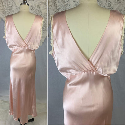 Vintage 1940's Night Gown | Pale Pink Rayon Satin with Floral Appliques & Ruffled Ivory Lace | Size LG, XL - Daggers & Dames