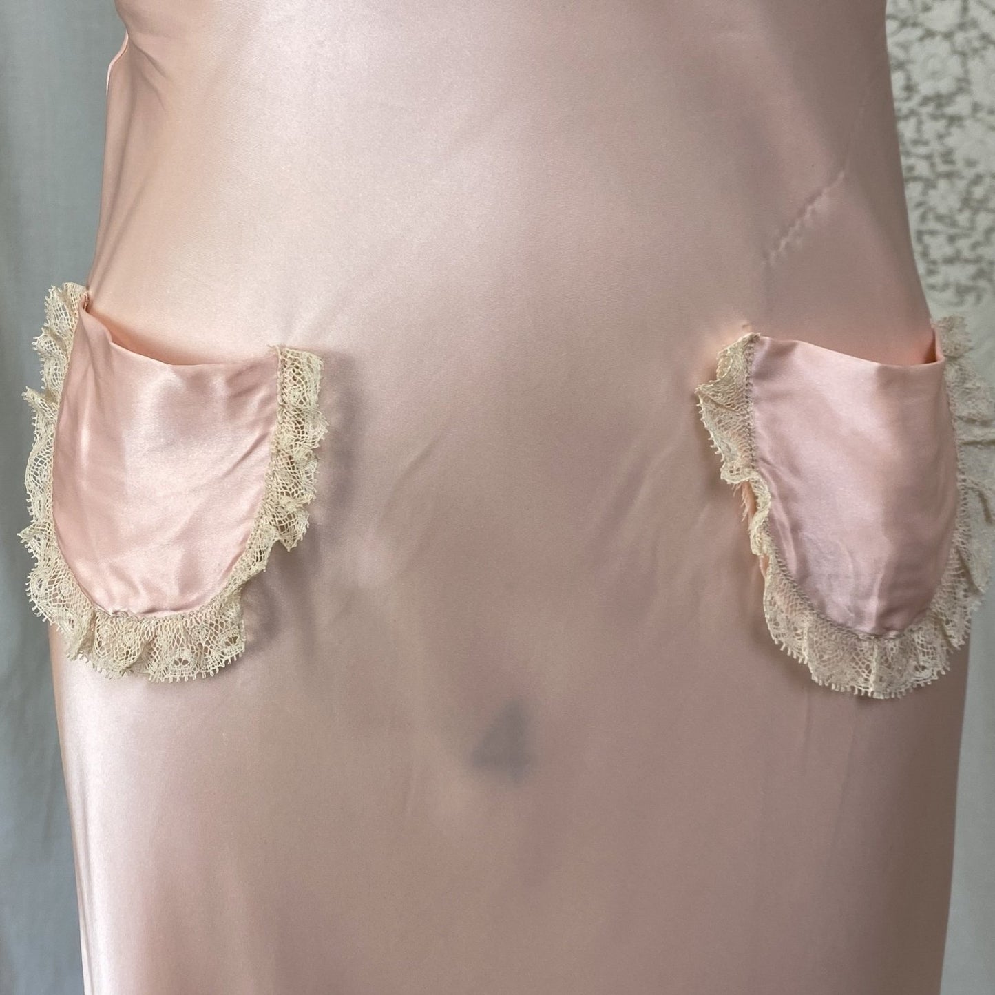 Vintage 1940's Nightgown | Baby Pink Rayon Satin with Ruffled Lace & Silk Chiffon | Size XS - Daggers & Dames