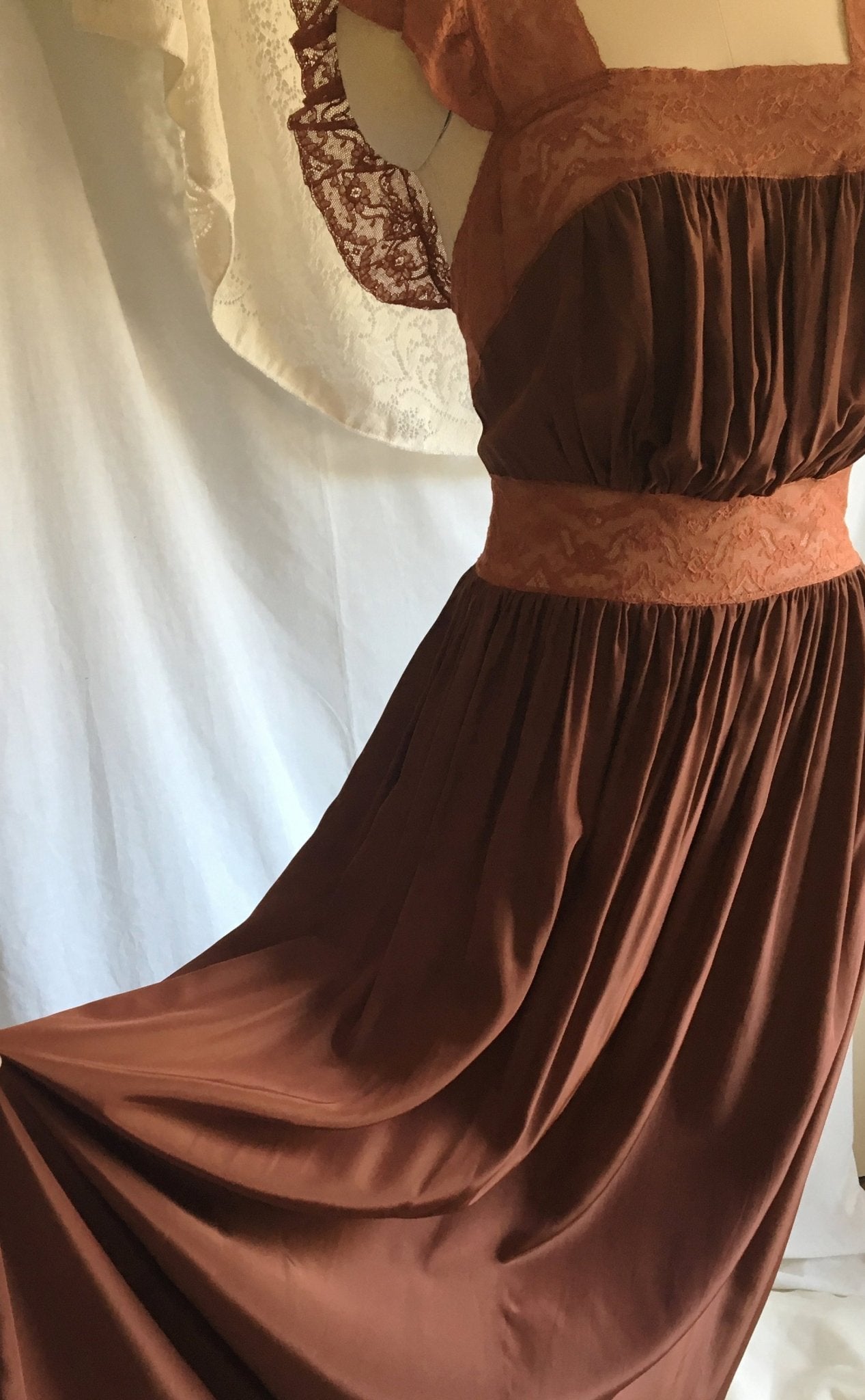 Vintage 1940's Nightgown | Brown Rayon with Bronze Sheen Finish & Chantilly Lace | Size XS - Daggers & Dames