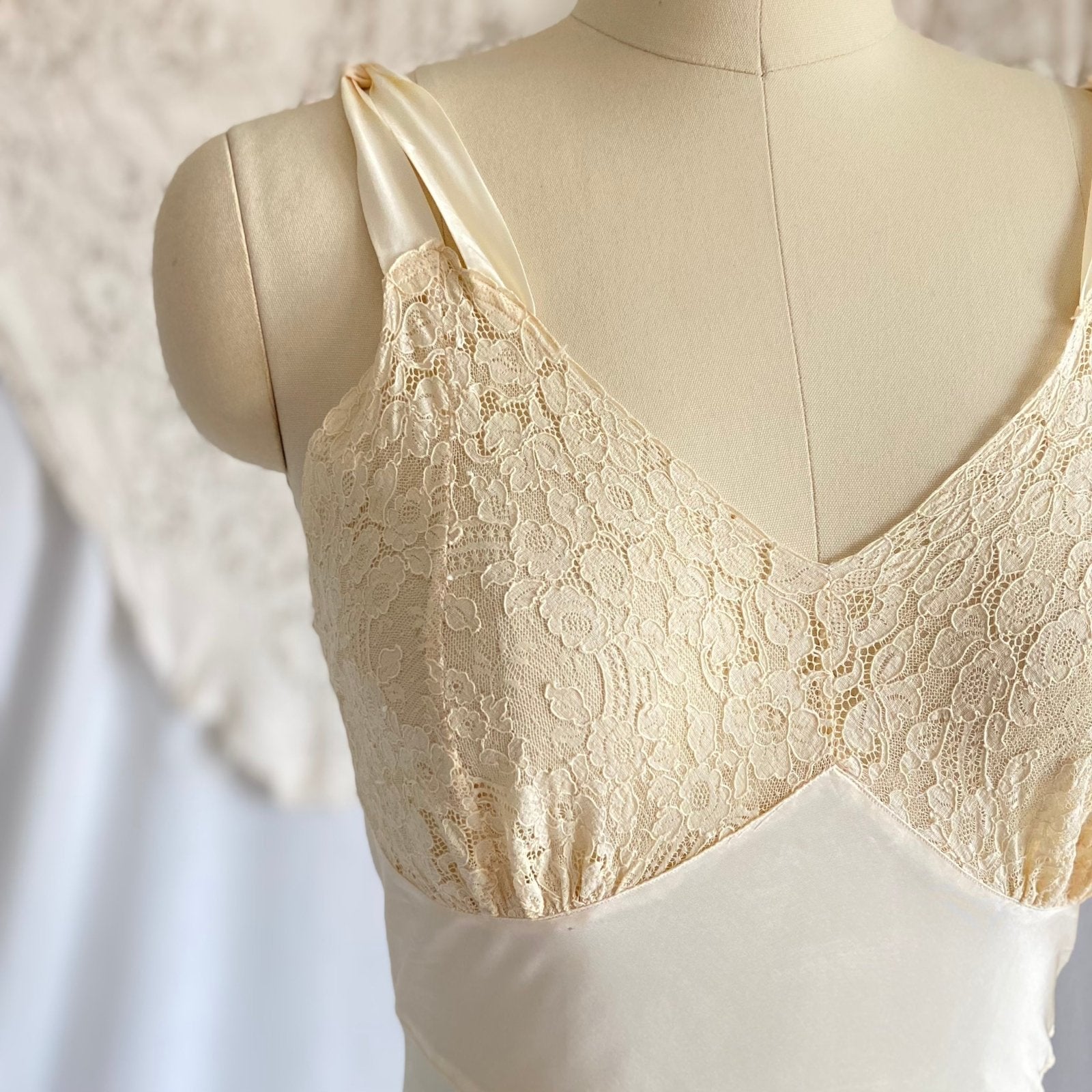 Vintage 1940's Nightgown | Buttercream Cold Rayon with Warm Cotton Lace & Grecian Style Loop Straps | Size XS, S | Malla Kaye - Daggers & Dames