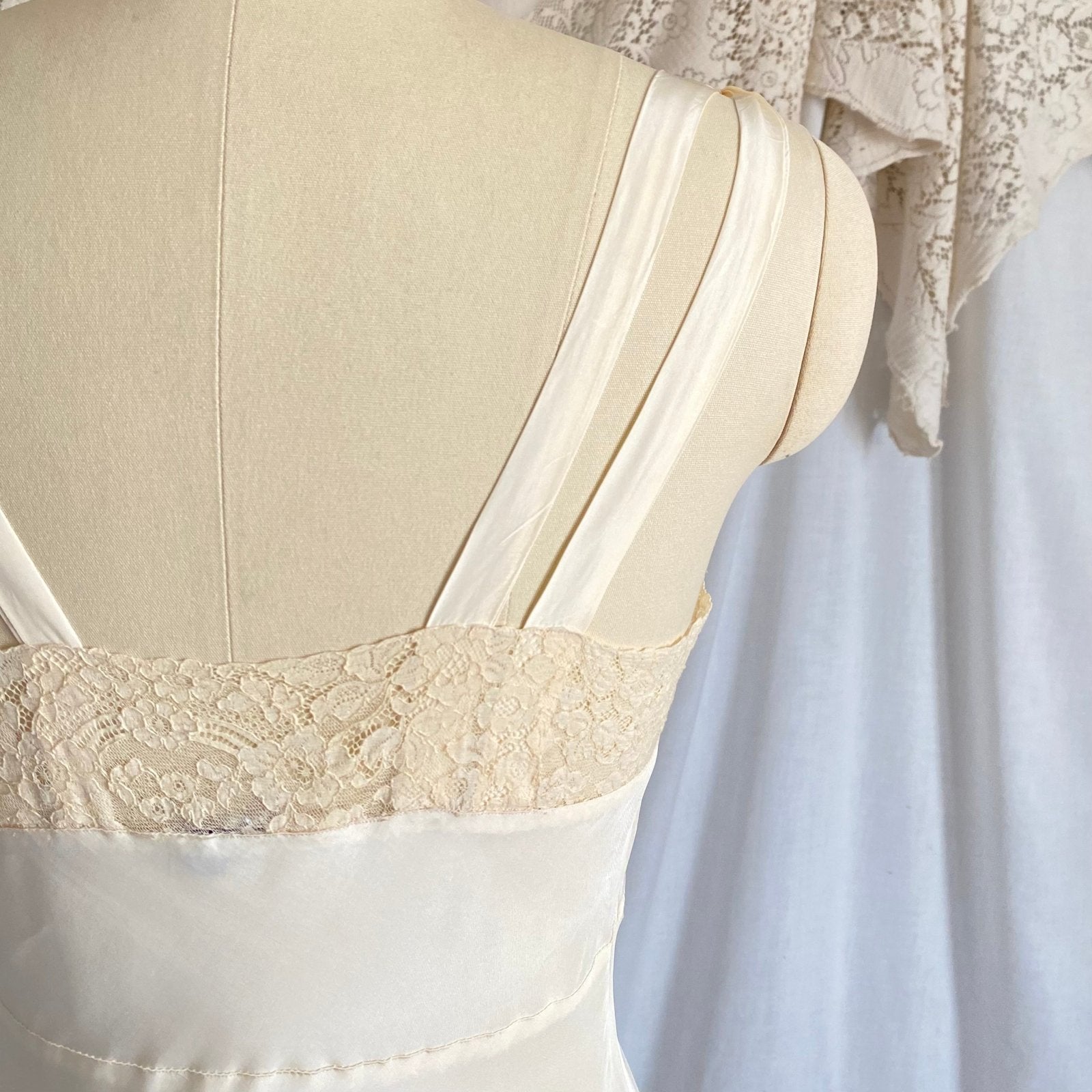 Vintage 1940's Nightgown | Buttercream Cold Rayon with Warm Cotton Lace & Grecian Style Loop Straps | Size XS, S | Malla Kaye - Daggers & Dames