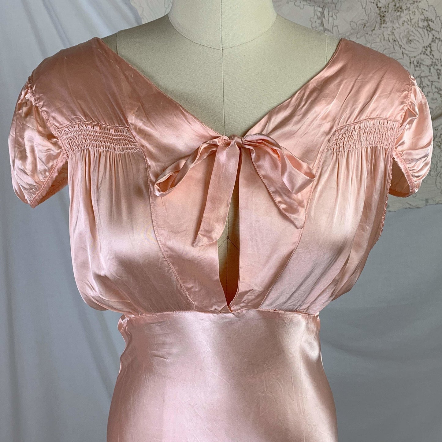 Vintage 1940's Nightgown | Deep Blush Pink Rayon Satin with Cap Sleeves & Scalloped Edges | Size MED - Daggers & Dames