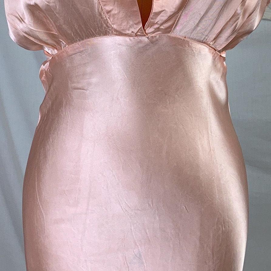 Vintage 1940's Nightgown | Deep Blush Pink Rayon Satin with Cap Sleeves & Scalloped Edges | Size MED - Daggers & Dames
