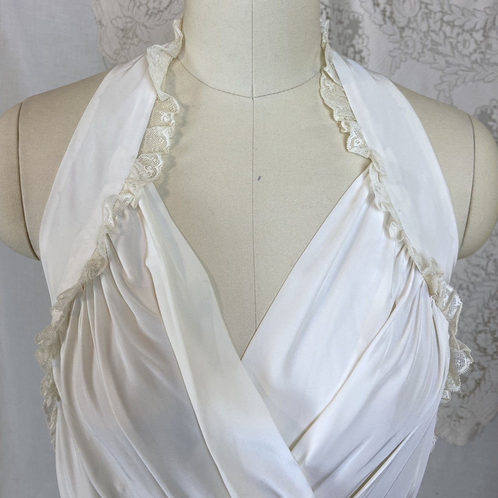 Vintage 1940's Nightgown | Hand Stitched Creamy White Rayon with Embroidered Tulle & Open Back | Size XS - Daggers & Dames