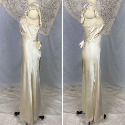 Vintage 1940's Nightgown | Hand Stitched Warm Ivory Silk Charmeuse with Floral Appliqué & Spiderweb Lace | Size 34-36 Bust, S | OOAK - Daggers & Dames