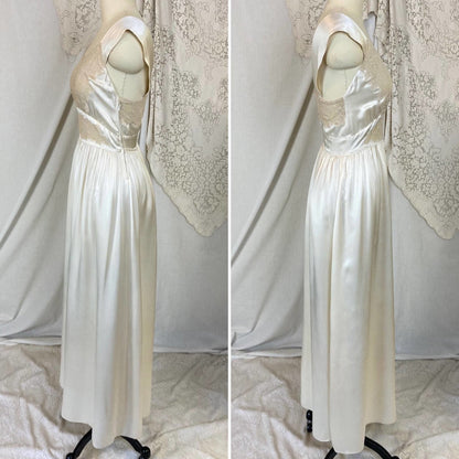 Vintage 1940's Nightgown | Ivory Silk with Nude Floral Lace | Size XS, S | Saks Fifth Avenue - Daggers & Dames