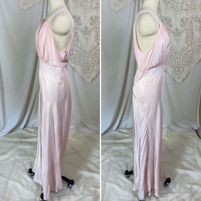 Vintage 1940's Nightgown | Light Petal Pink Rayon with White Eyelet Lace | Size M, LG | Biastex - Daggers & Dames