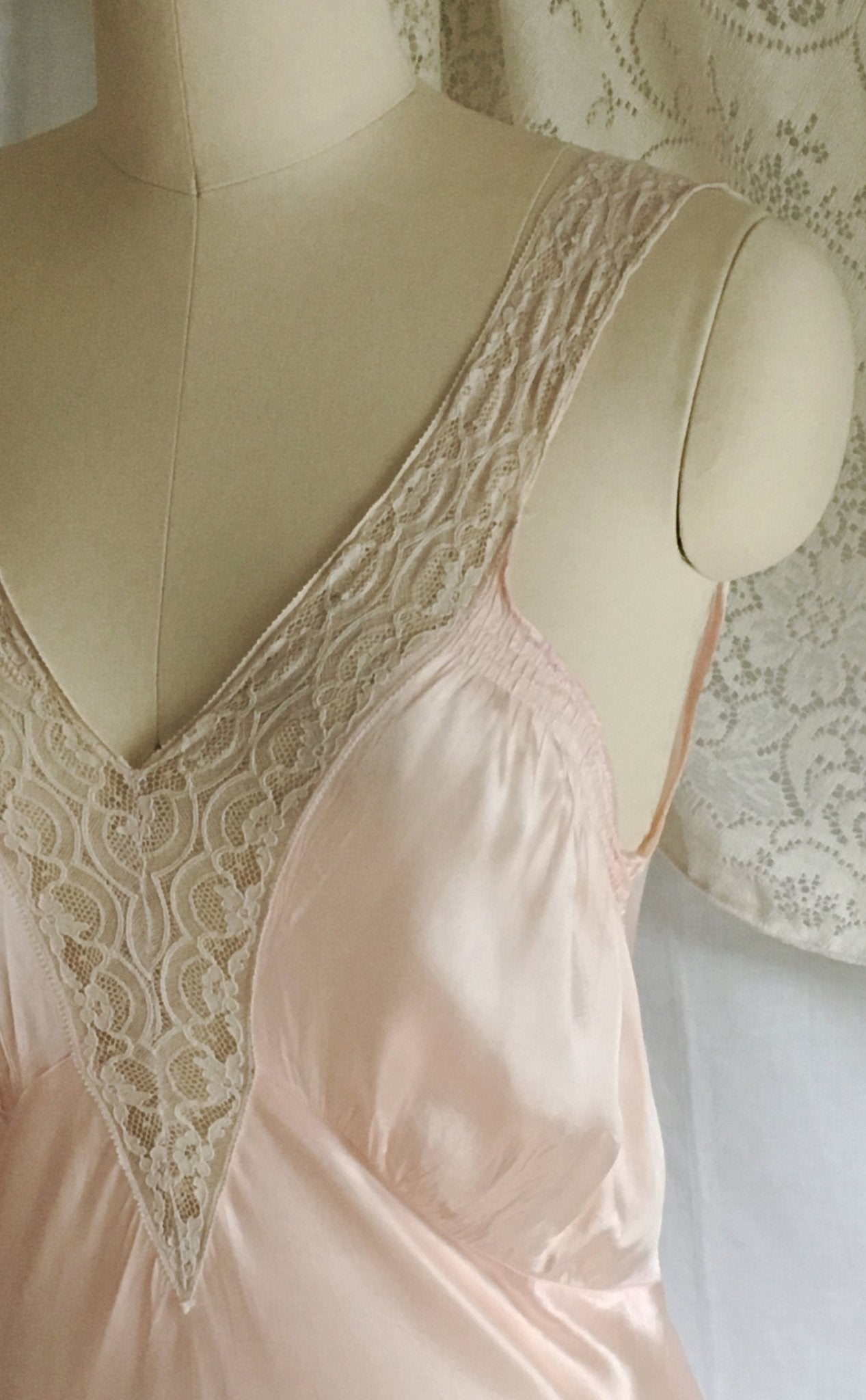Vintage 1940's Nightgown | Light Pink Rayon Satin with Bias Cut and Lace | Artemis | Size S - Daggers & Dames