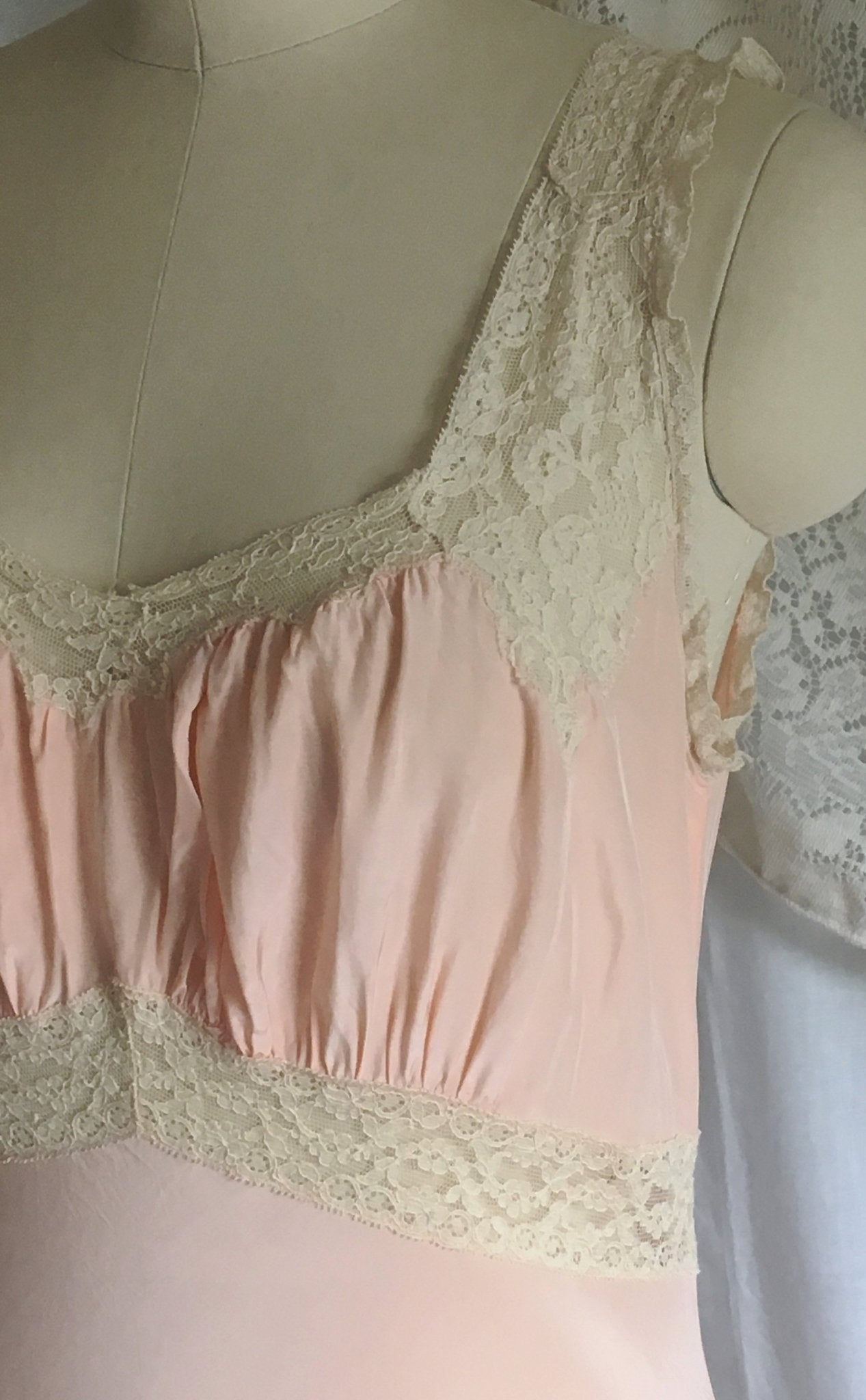 Vintage 1940's Nightgown | Pale Pink Rayon with Lace & Bias Cut | Size S, M - Daggers & Dames