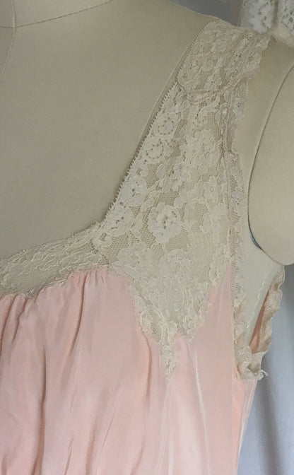 Vintage 1940's Nightgown | Pale Pink Rayon with Lace & Bias Cut | Size S, M - Daggers & Dames