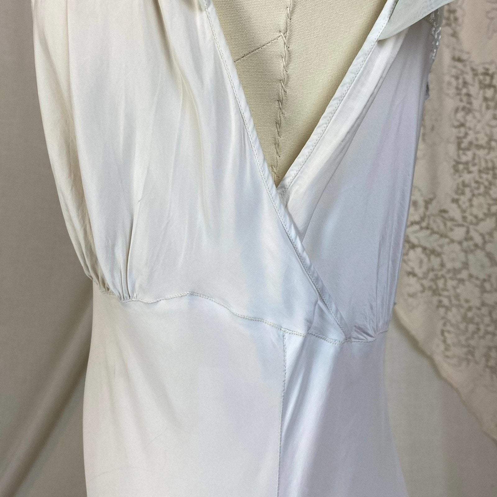 Vintage 1940's Nightgown | Palest Mint Green Rayon with Embroidered Chiffon | Size S, M | Barbizon - Daggers & Dames