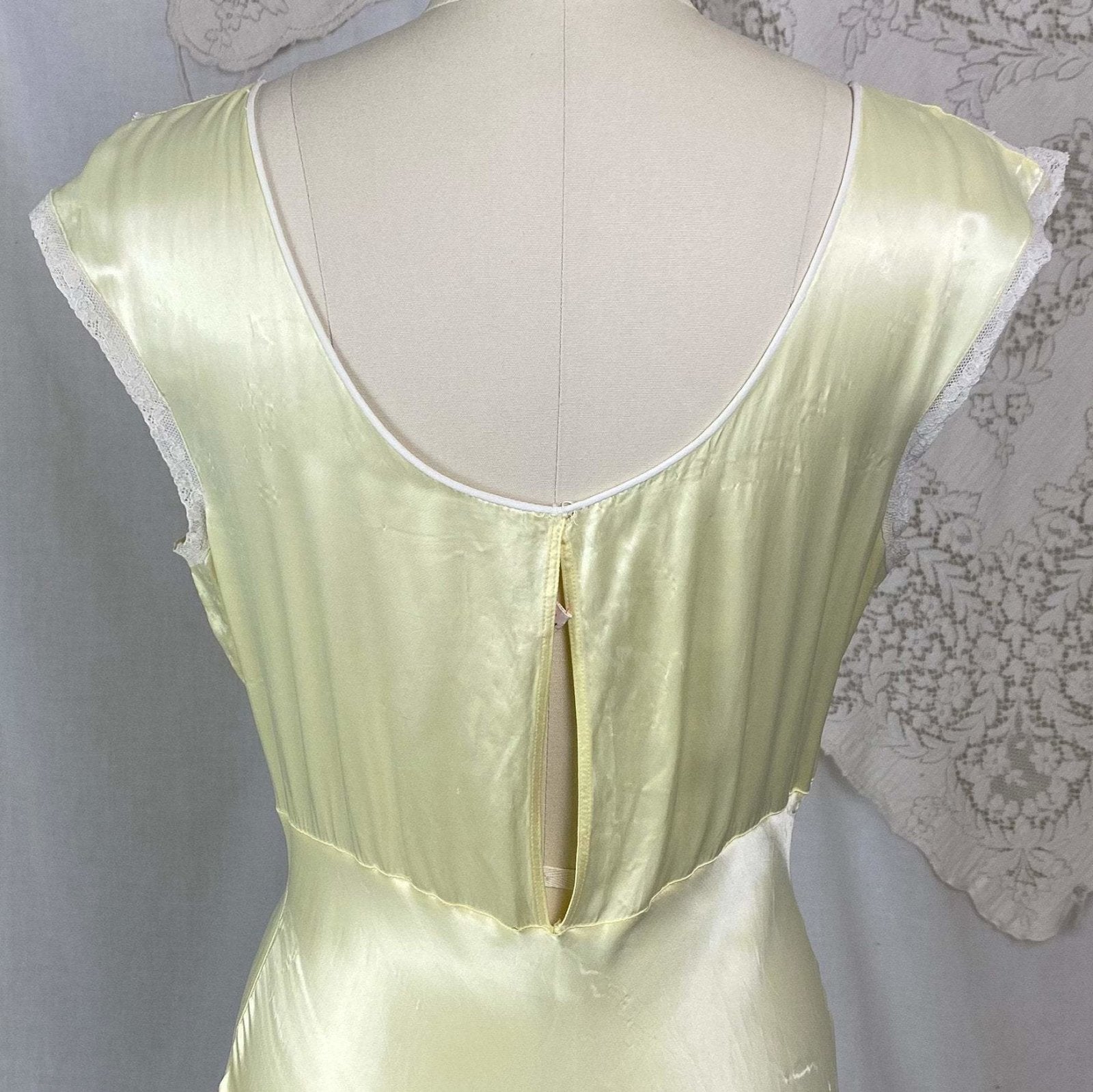 Vintage 1940's Nightgown | Pastel Yellow Rayon Satin with Bone White Chiffon & Ruffled Lace | Size XS, S | Forty Winks - Daggers & Dames