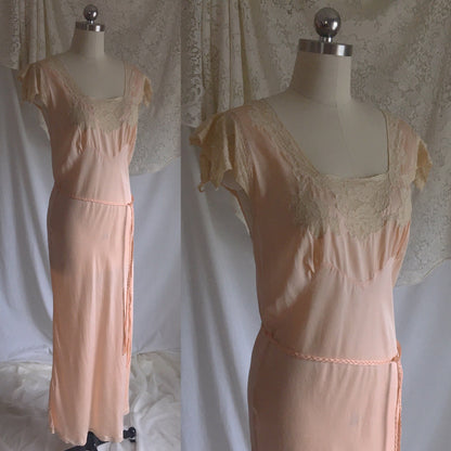 Vintage 1940's Nightgown | Peach Silk with Alencon Lace & Braided Tassel Sash Tie | Size LG - Daggers & Dames
