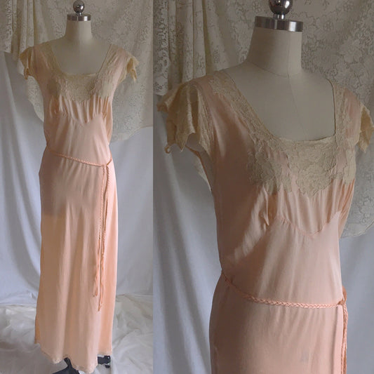 Vintage 1940's Nightgown | Peach Silk with Alencon Lace & Braided Tassel Sash Tie | Size LG - Daggers & Dames