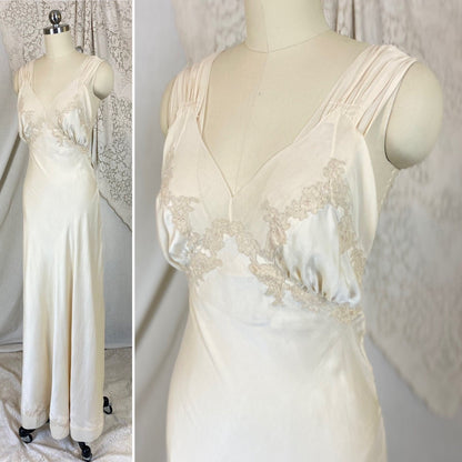 Vintage 1940's Nightgown | Pearly Ivory Silk with Chiffon & Floral Appliques | Size XS | Chevette - Daggers & Dames