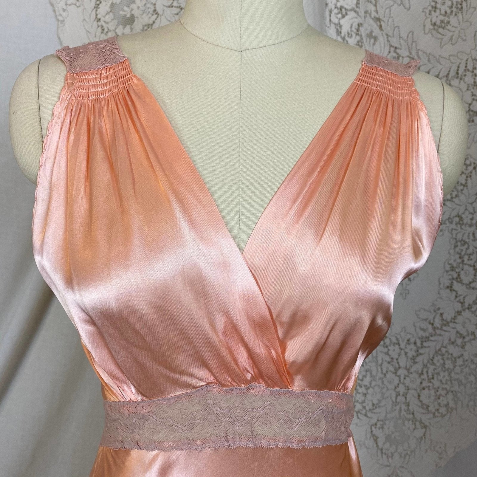 Vintage 1940's Nightgown | Rose Gold Pink Rayon Satin with Warm Nude Tambour Lace | Size S, M | Never Worn - Daggers & Dames