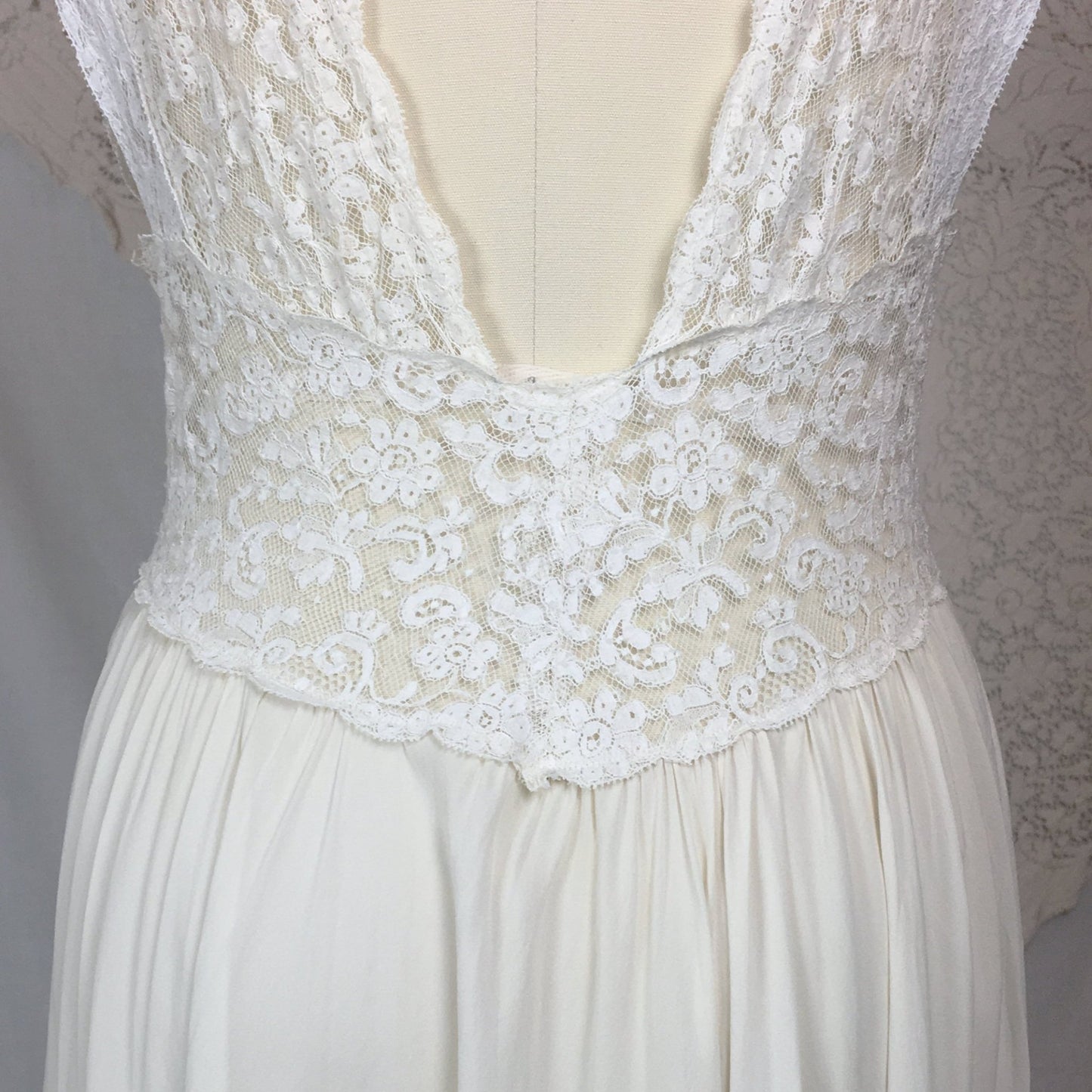 Vintage 1940's Nightgown | Sheer White Silk Chiffon with Ruffled Lace | Fischer Heavenly Silk Lingerie | Size MED - Daggers & Dames