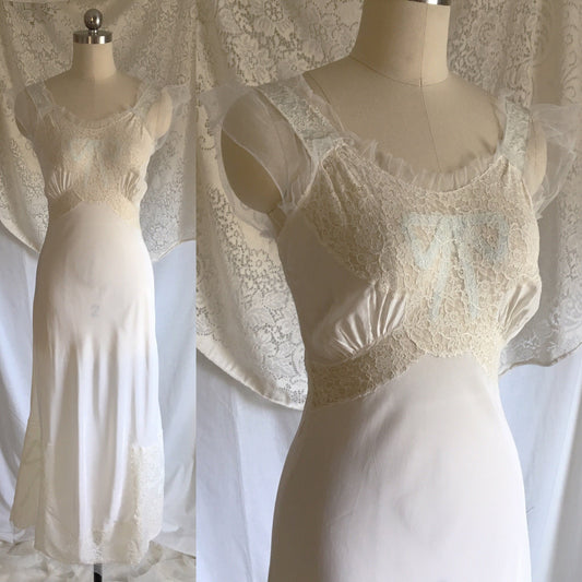 Vintage 1940's Nightgown | Silky White Rayon with Blue Ribbon Bows & Lace | Godfried Lingerie | Size XXS, XS Petite - Daggers & Dames