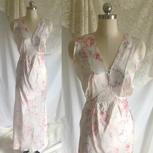 Vintage 1940's Nightgown | White Rayon Satin with Floral Pattern & Bias Cut | Miss New Yorker | Size M - Daggers & Dames