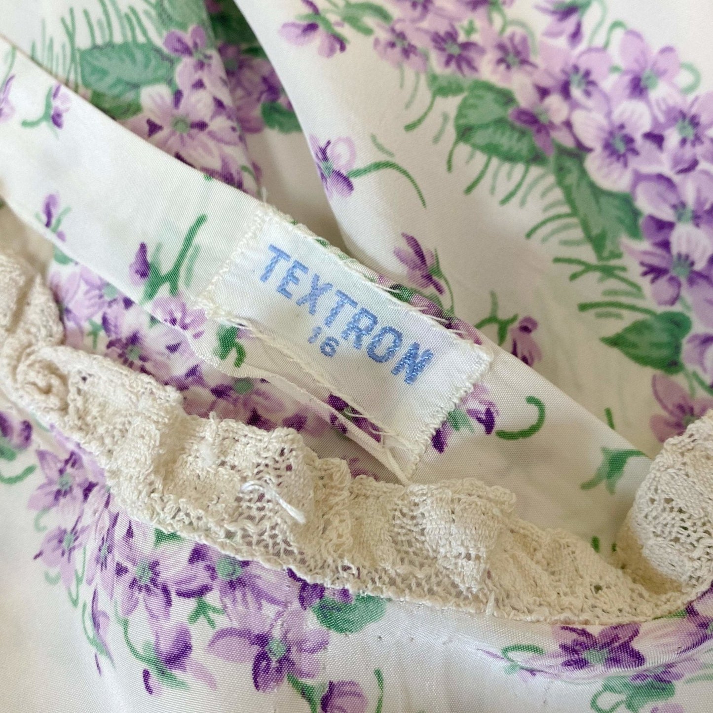 Vintage 1940's Nightgown | White rayon with Purple Lilac Floral Print | Size XS, S | Textron - Daggers & Dames