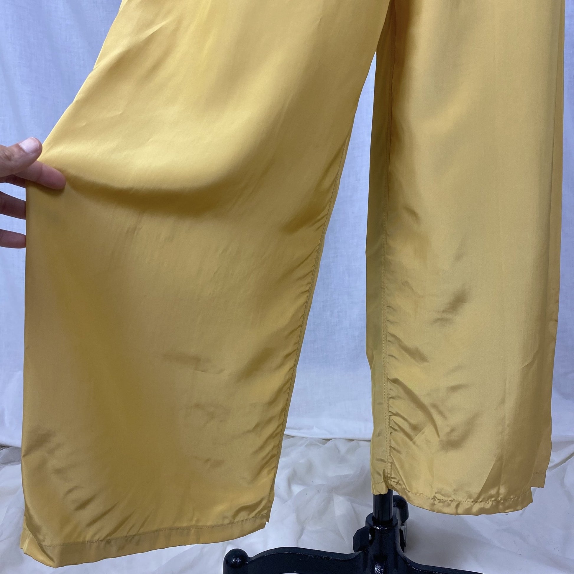 Vintage 1940's Pajama Set | Gold Hue Rayon Crepe with White Embroidery | Size S, M | Miss Elaine -New with Tags & Original Gift Box - Daggers & Dames