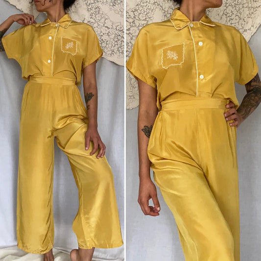 Vintage 1940's Pajama Set | Gold Hue Rayon Crepe with White Embroidery | Size S, M | Miss Elaine -New with Tags & Original Gift Box - Daggers & Dames