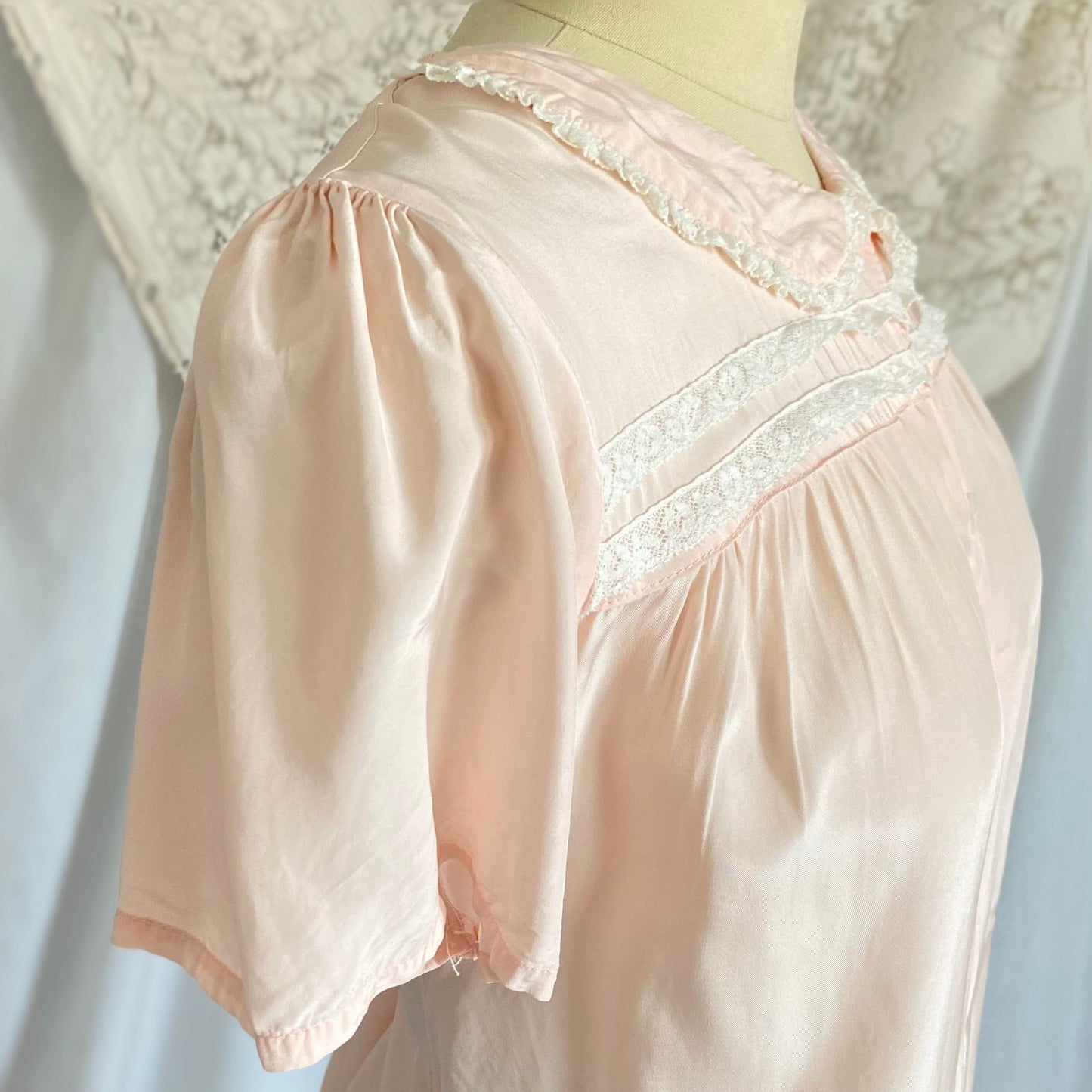 Vintage 1940's Pajama Set | Light Pastel Pink Rayon with Ivory Lace | Size M, LG | Miss Crinoline - Daggers & Dames