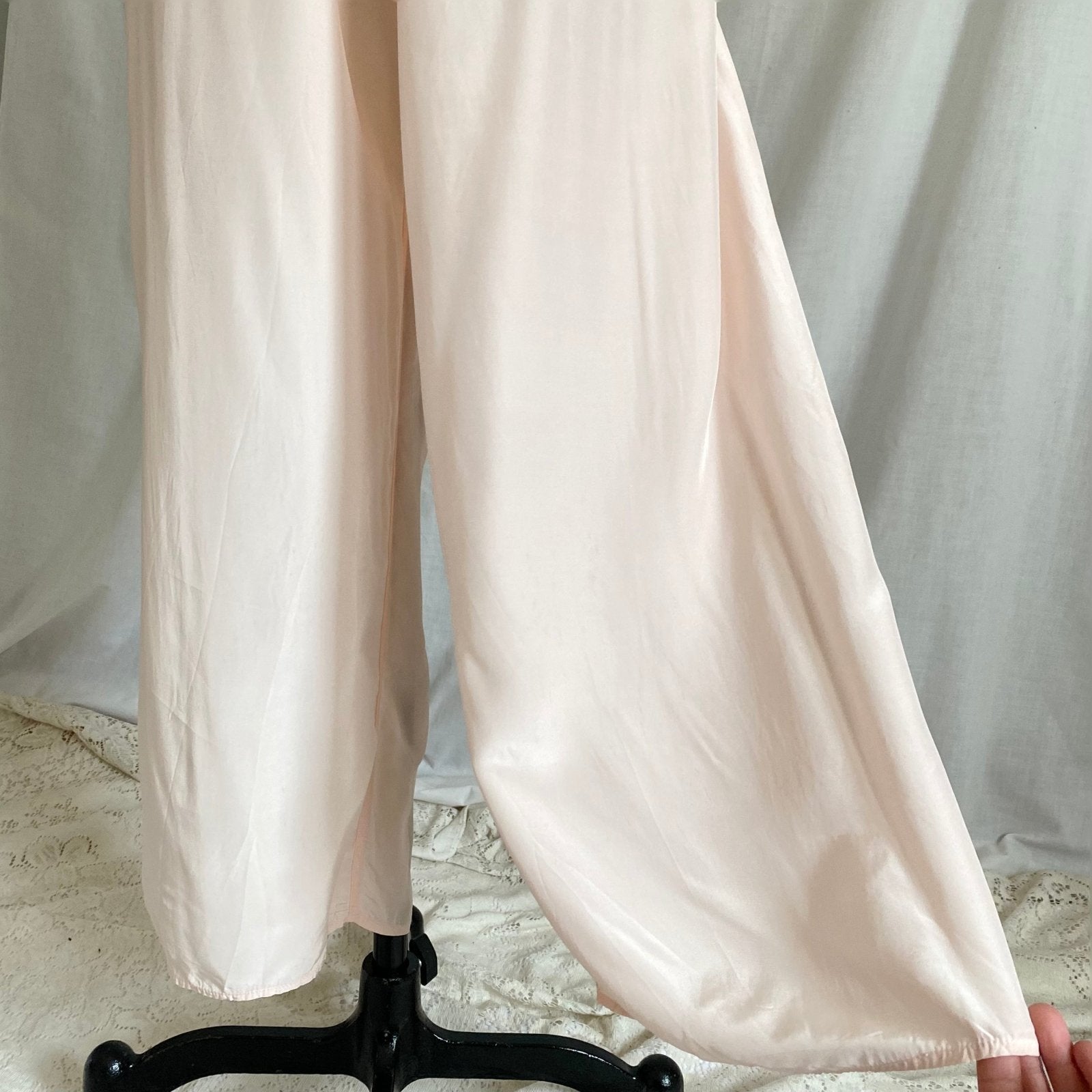 Vintage 1940's Pajama Set | Light Pastel Pink Rayon with Ivory Lace | Size M, LG | Miss Crinoline - Daggers & Dames