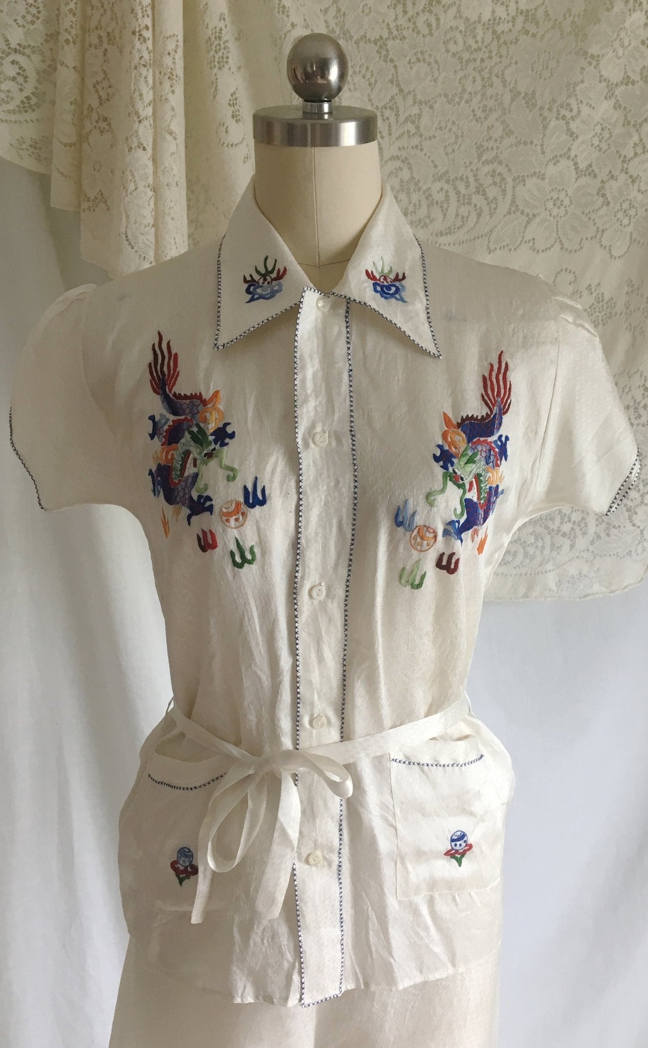 Vintage 1940's Pajama Set | White Silk with Embroidery & Mother of Pearl Buttons | Chinese Dragon Lounge Wear | Size XS, SM - Daggers & Dames