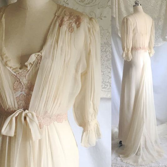 Vintage 1940's Peignoir Set | Ivory Silk Charmeuse & Chiffon with Blush Pink Lace | Juel Park Couture | Size XS, S - Daggers & Dames