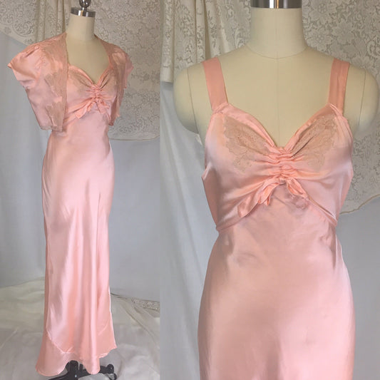 Vintage 1940's Peignoir Set | Rich Tea Rose Pink Rayon Satin with Lace Appliqué | Never Worn | Size SM - Daggers & Dames
