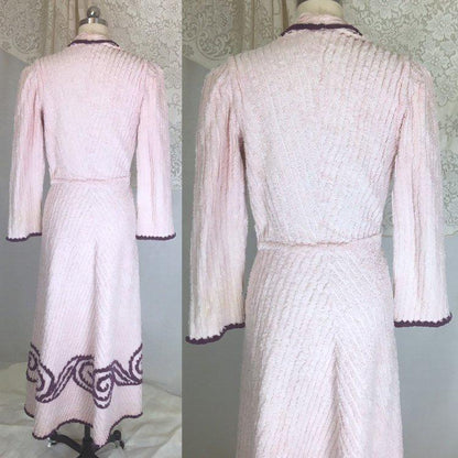 Vintage 1940's Robe | Lilac & Deep Royal Purple Chenille | Size XS, S - Daggers & Dames