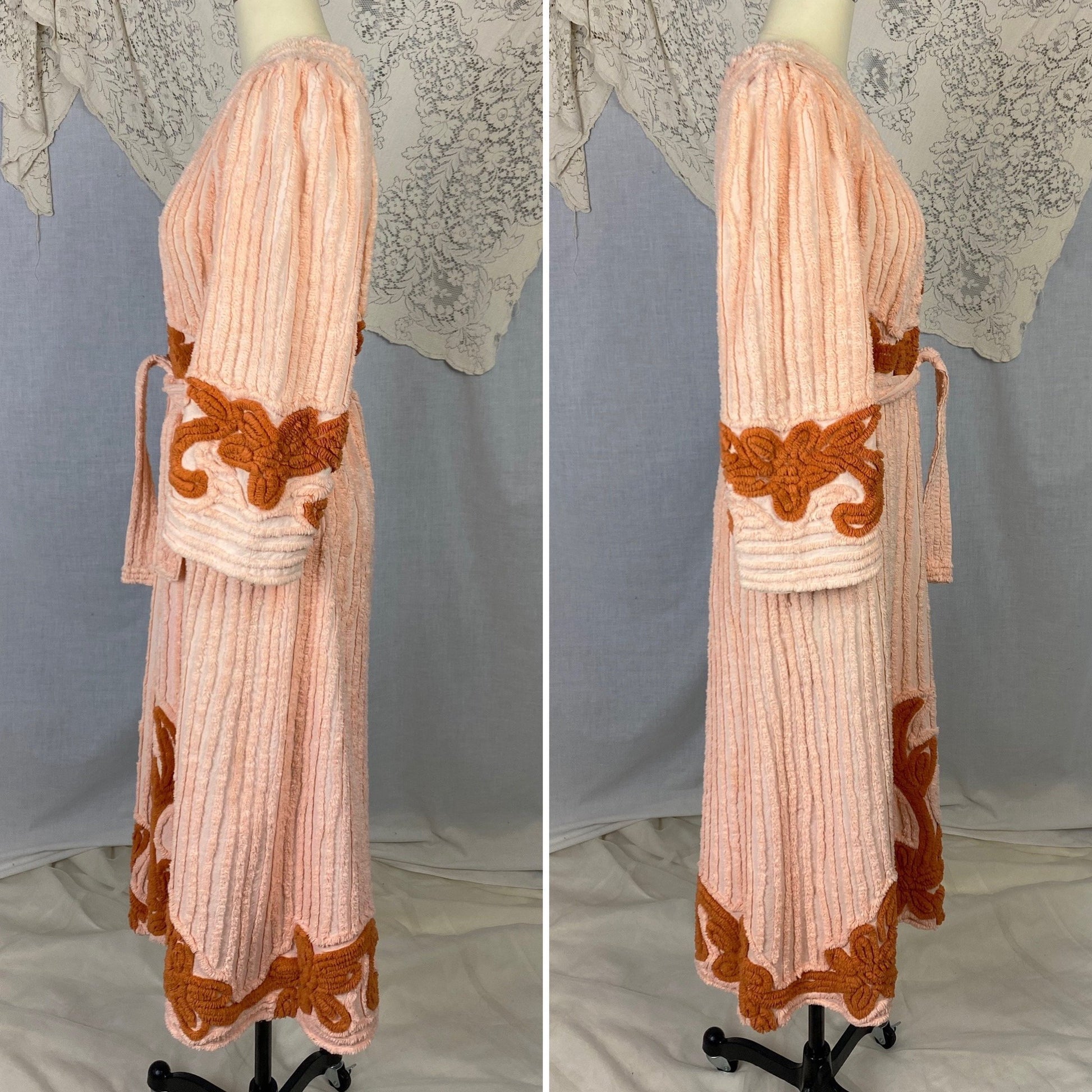 Vintage 1940's Robe | Lush Peach Candlewick Chenille with Sienna Floral Tufts | Size S, M - Daggers & Dames