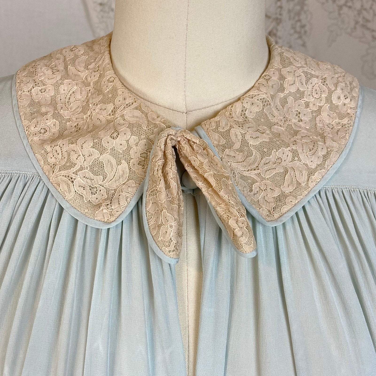Vintage 1940's Robe | Pale Sky Blue Silk Chiffon with Nude Lace | Size S, M - Daggers & Dames