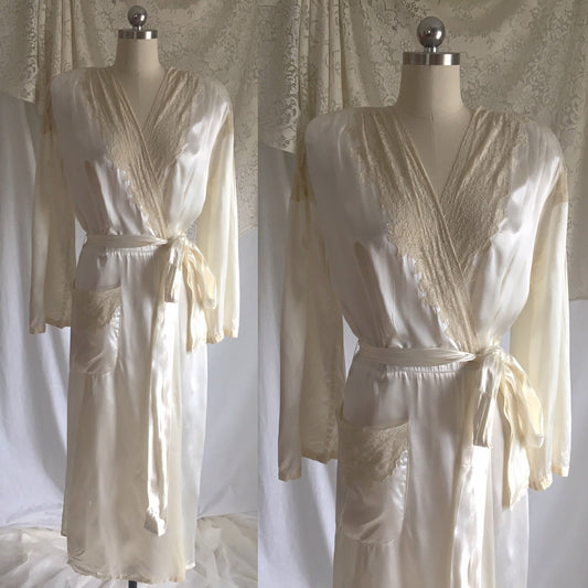 Vintage 1940's Robe | Pearly White Rayon Satin with Alençon Lace & Bell Sleeves | Size S, M - Daggers & Dames