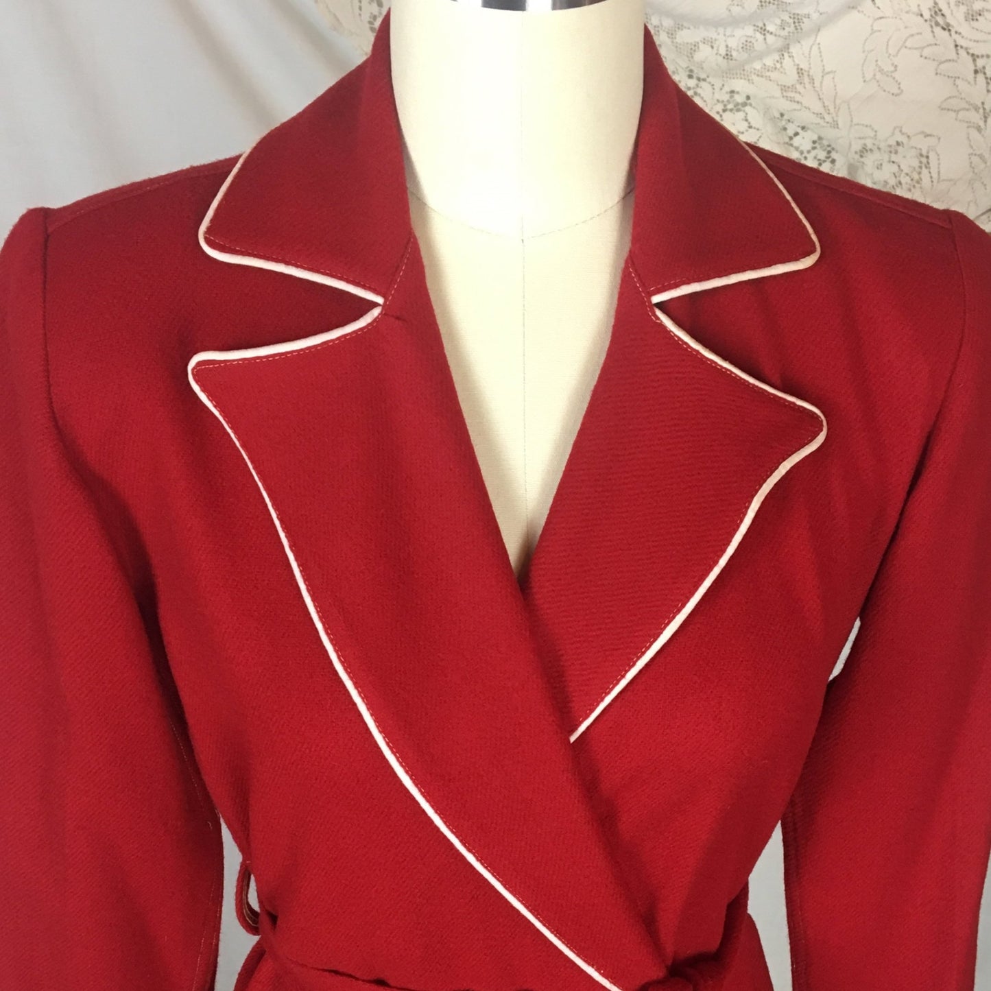 Vintage 1940's Robe | Red Wool with Cream Piping & Tassel Sash Tie | Barbara Lee Jr. | Size XS, SM, MED - Daggers & Dames